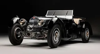 Найрідкісніший спорткар Bugatti півстоліття простояв без руху