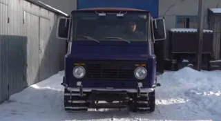 Украинец построил впечатляющий гусеничный вездеход (видео)