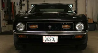 Найрідкісніший заряджений Ford Mustang 35 років простояв у закинутому гаражі