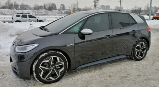 В Україну приїхав новітній електромобіль Volkswagen ID.3