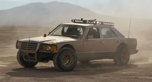A damaged Mercedes S-Class was turned into an SUV for $800 (video)