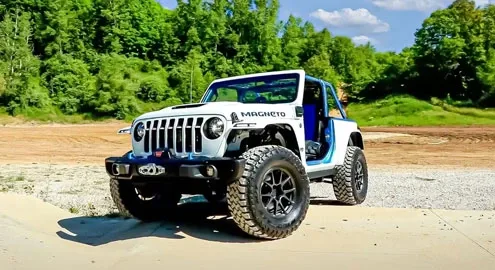 Электрический внедорожник Jeep на механике позабавил блогеров (видео)