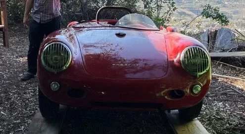 Редчайший спорткар Porsche 50-х обнаружили в заброшенном контейнере