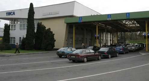 Ukraine launches large-scale road repairs to EU countries