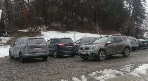 7-местный Renault Duster впервые засняли на фото
