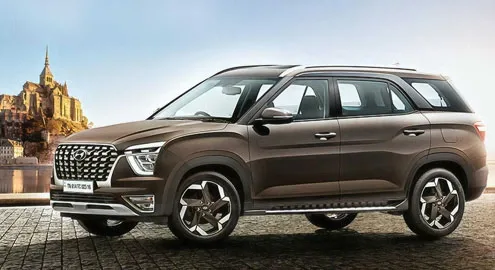 Hyundai представила недорогой семиместный кроссовер по цене Дастера