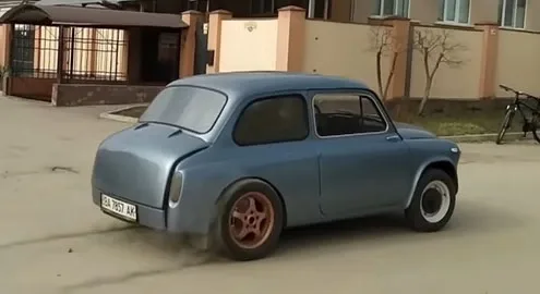 A Ukrainian turned a humpbacked Zaporozhets into a super-fast electric car