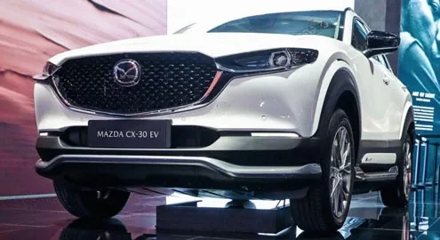 Mazda и Honda представили по электрическому кроссоверу