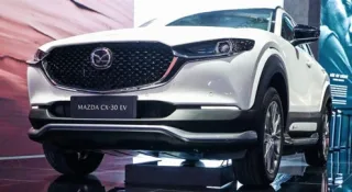 Mazda и Honda представили по электрическому кроссоверу
