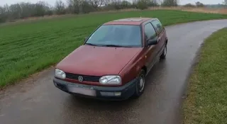 Старий VW Golf з пробігом у мільйон кілометрів розігнали до максимальної швидкості