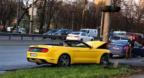 ДТП c участием Ford Mustang в Киеве привлекло внимание зарубежных СМИ