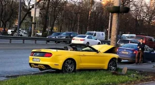 ДТП за участю Ford Mustang у Києві привернуло увагу зарубіжних ЗМІ