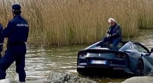 In Italy, a car worth 370,000 euros was drowned (photo)