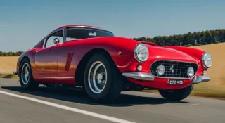 Легендарний 60-річний суперкар Ferrari повернули у виробництво