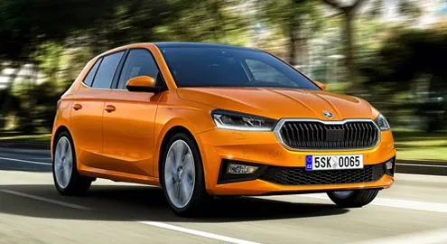 Живые фото и все подробности новой Skoda Fabia 2021