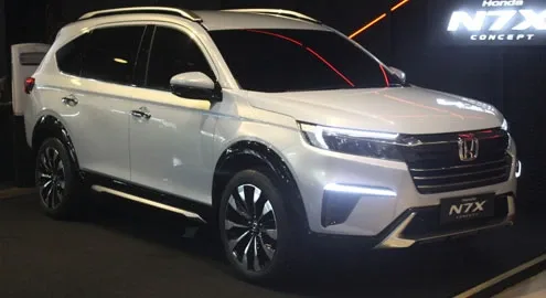 Honda showed a 7-seat crossover for poor countries