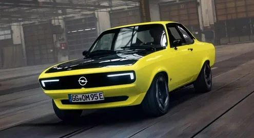Opel показал яркий ретро-электромобиль