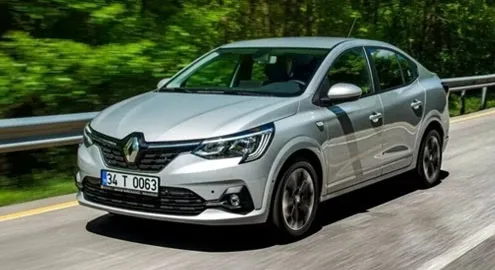 Новий Renault Logan 2022 повністю розсекречений на живих фото