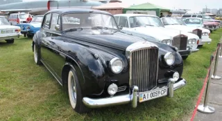 У Києві показали розкішний автомобіль Кеннеді