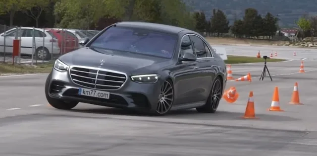 Новый Mercedes S-Class провалил важный тест на безопасность (видео)