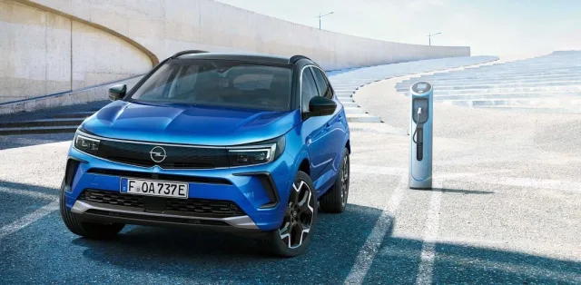 Opel презентовал свой самый топовый и самый дорогой кроссовер
