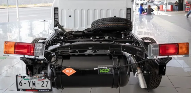 Nissan начал устанавливать ГБО на свои автомобили