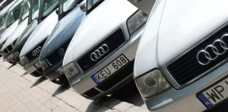 Авто на єврономерах поповнили бюджет України на мільярд