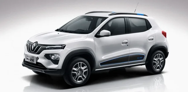 В Украину стали активно завозить очень дешевые электрокроссоверы Renault