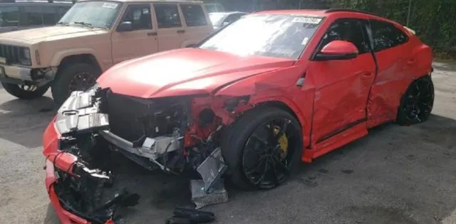В Украине может появиться очень дешевый кроссовер Lamborghini