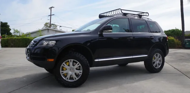 In the US, a used Volkswagen Touareg with a 5.0-liter V10 diesel is being sold