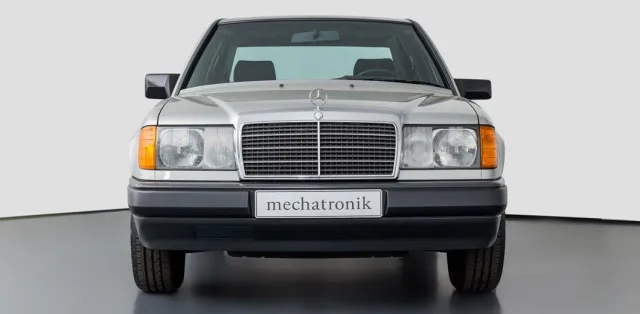 У Німеччині продають Mercedes W124 1987 року з пробігом 995 км