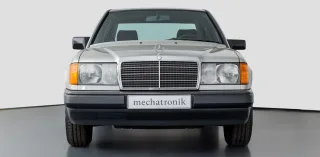 У Німеччині продають Mercedes W124 1987 року з пробігом 995 км
