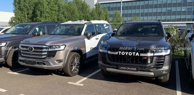 З'явилися живі фото зовсім іншого Toyota Land Cruiser 300