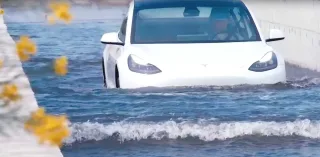 Flood in China clearly demonstrated an unusual advantage of electric vehicles