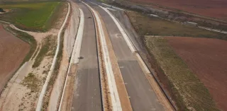 В Європі почали робити дороги з макулатури