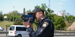 В Україні хочуть позбавляти прав за перевищення швидкості більш ніж на 50 км/год