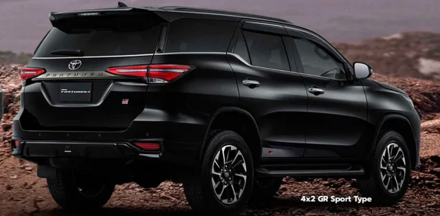 Маловідомий позашляховик Toyota поріднився з Land Cruiser 300