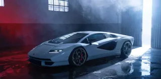 New Lamborghini Countach shown live