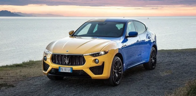30 лет независимости Украины: фото самых патриотичных авто