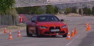 Новейший спорткар BMW неожиданно провалил лосиный тест (видео)