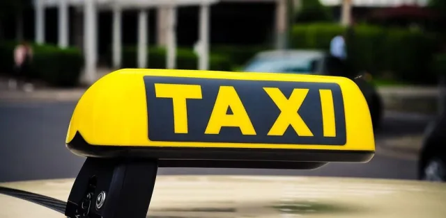В Украине таксистов обяжут выдавать клиентам фискальные чеки