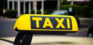 В Україні таксистів зобов'яжуть видавати клієнтам фіскальні чеки