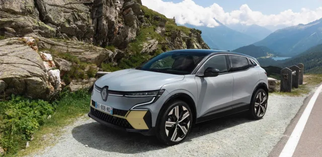 Renault Megane officially became an electric crossover