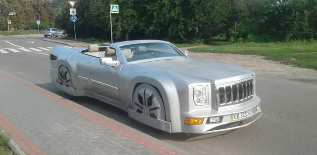 A homemade convertible based on Jeep has been put up for sale in Ukraine
