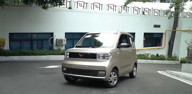 New Chinese electric car for $4,500 surprised with rich equipment