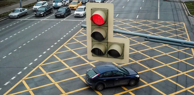 They will pay for reporting traffic violations