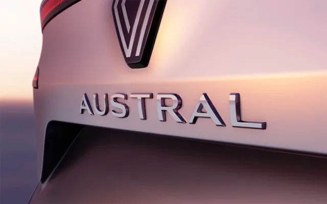 The name of the new compact Renault crossover for Europe has become known