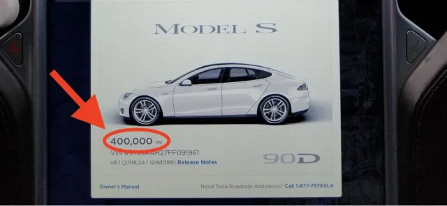 В Сети опубликовали фото Tesla с пробегом в 700 тысяч км