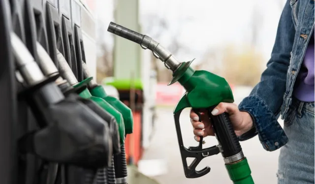 The Cabinet announced the end of the fuel crisis