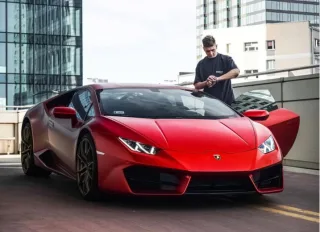 Українець заплатив у Польщі $12 тисяч за ТО спортивного Lamborghini